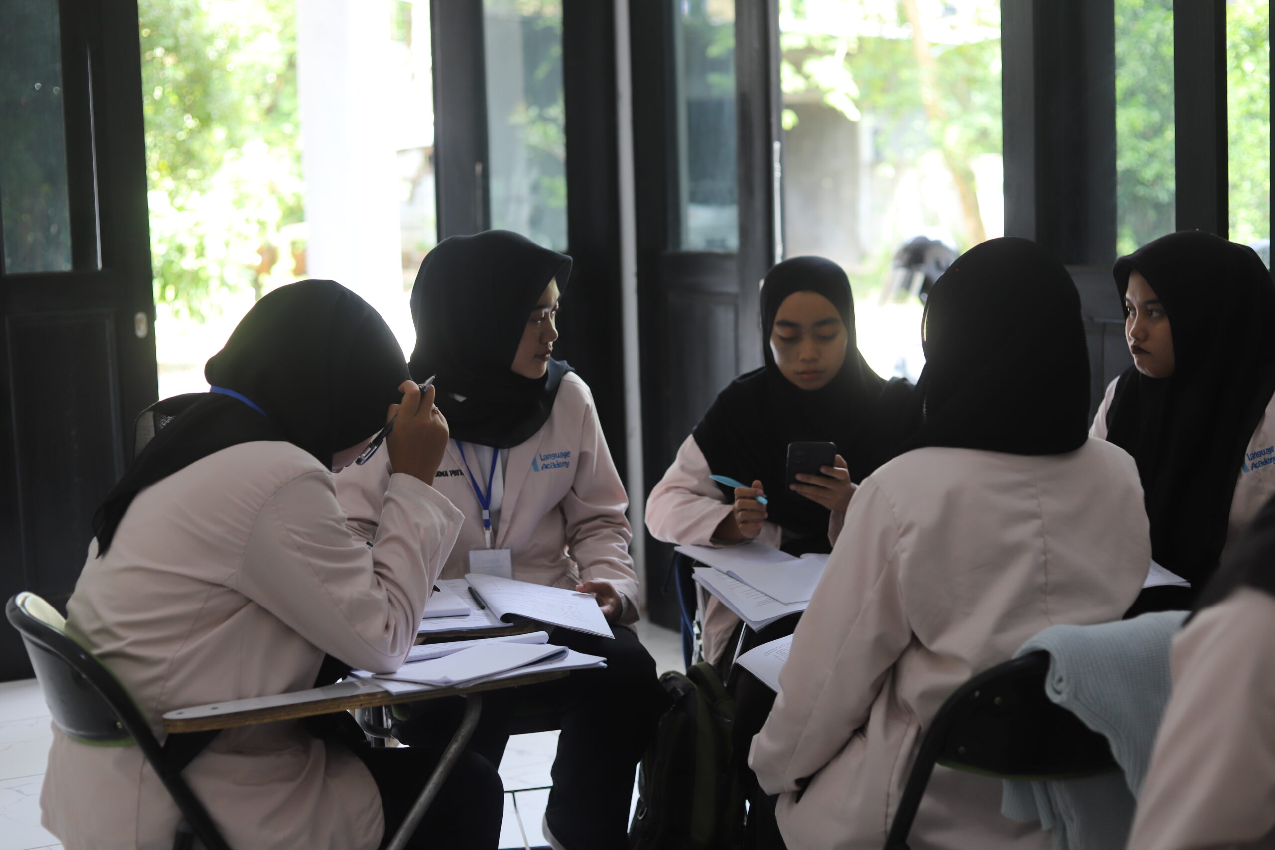 Program language academy diskusi